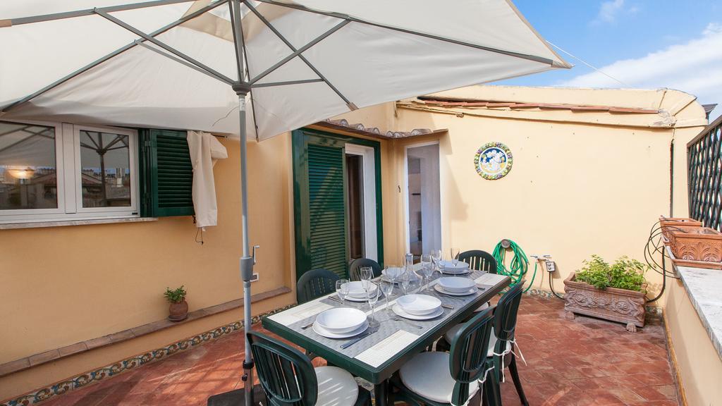 Navona Penthouse Apartment Rome