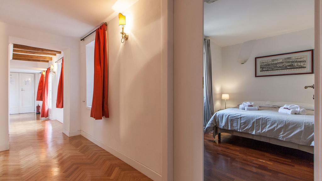 Navona Penthouse Apartment *