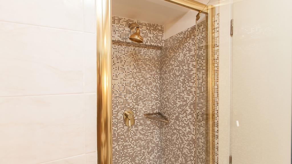 Navona Penthouse Apartment *